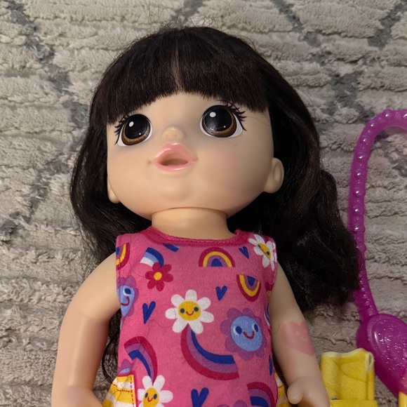 Baby Alive Doll and accessories - Picture 2 of 2